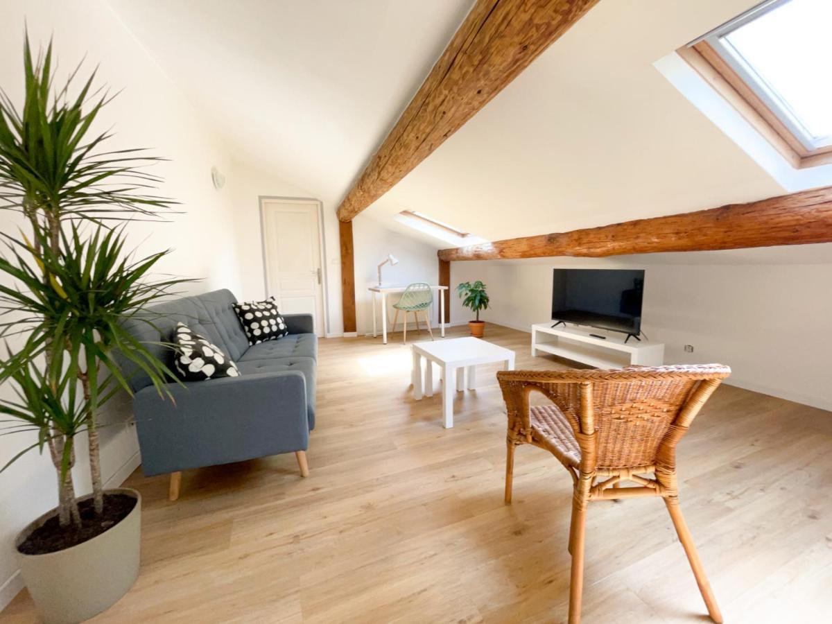 Spacieux Duplex Central Avec Terrasse Tropezienne Салон-де-Прованс Экстерьер фото